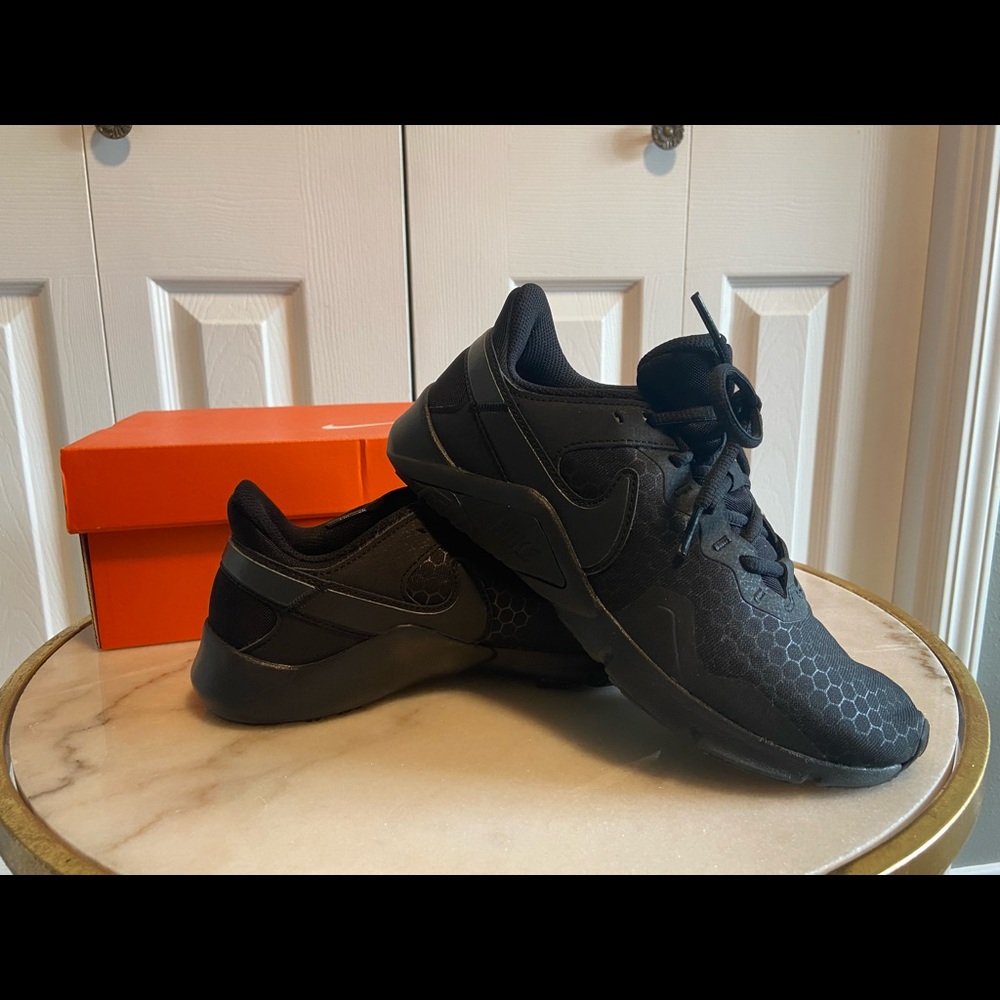 Like New Worn Once Nike Legend Trainers